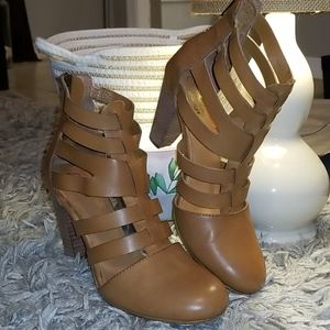 Cute Light Tan Booty Heel